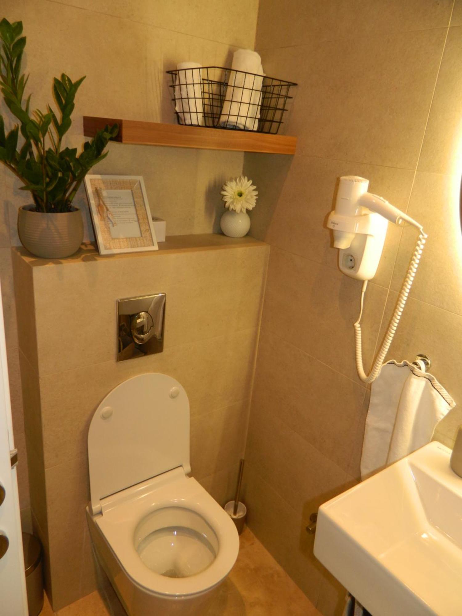 Rose Downtown Apartment พอดโกริกา ภายนอก รูปภาพ
