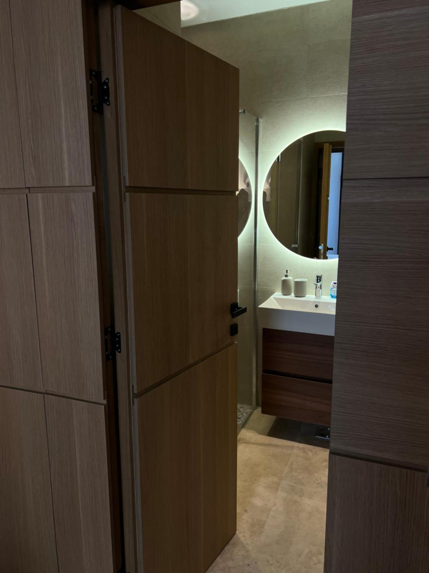 Rose Downtown Apartment พอดโกริกา ภายนอก รูปภาพ